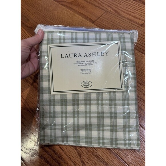 Laura Ashley Blouson Valance Melrose Beg Green White Plaid 86”x15” New - Picture 1 of 5